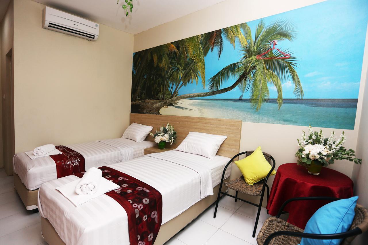 C.Stone Hotel Surabaya Bagian luar foto