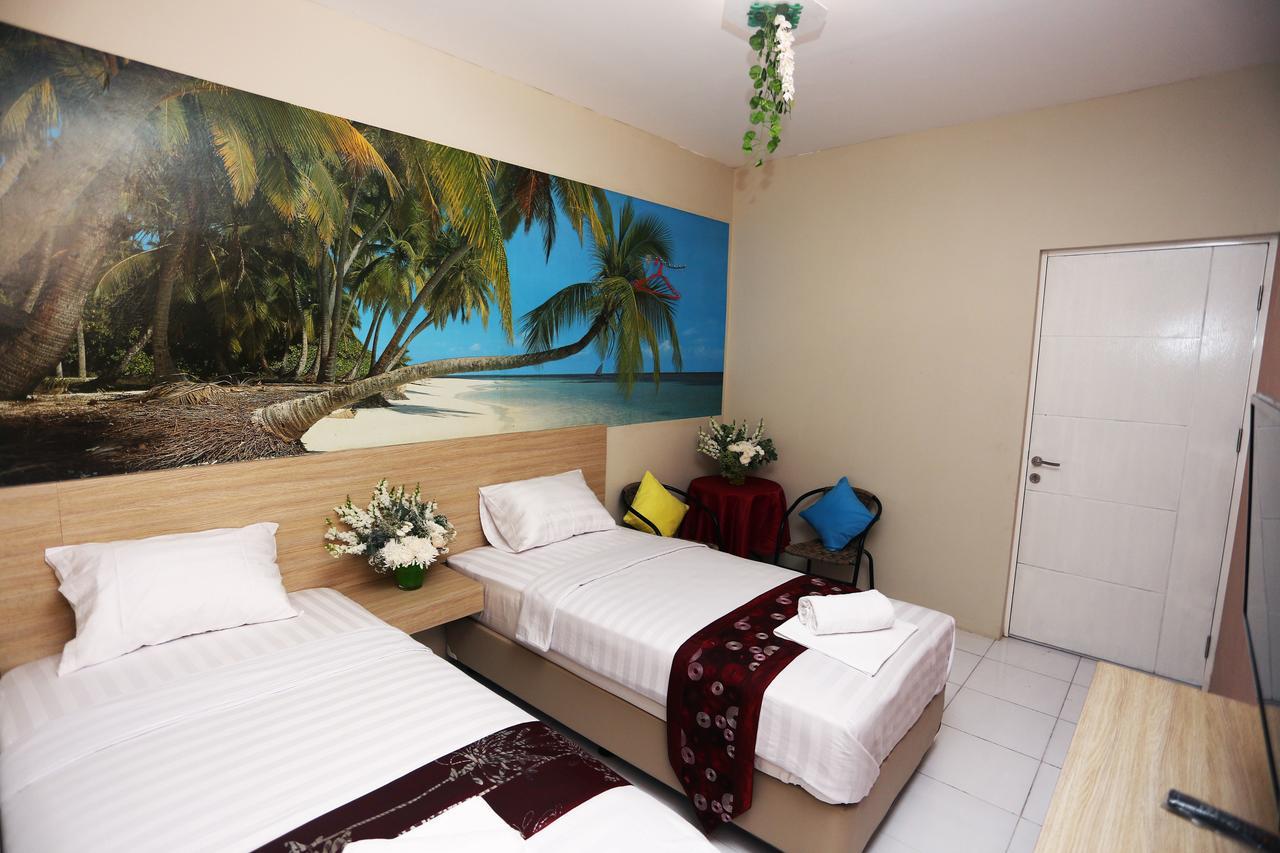 C.Stone Hotel Surabaya Bagian luar foto